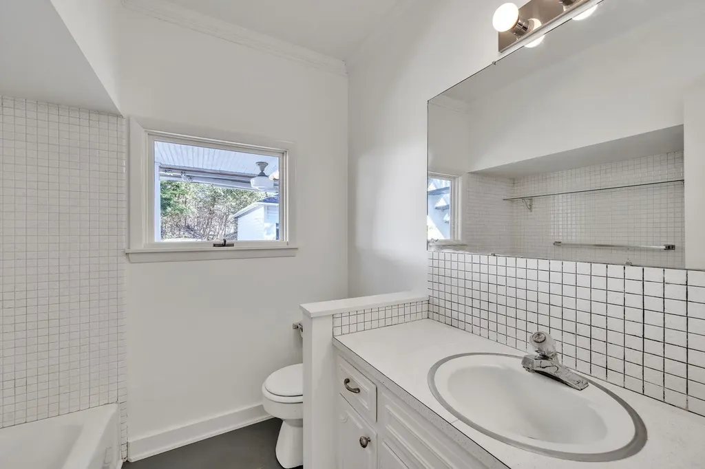 87 Currier Street Barre City VT 05641