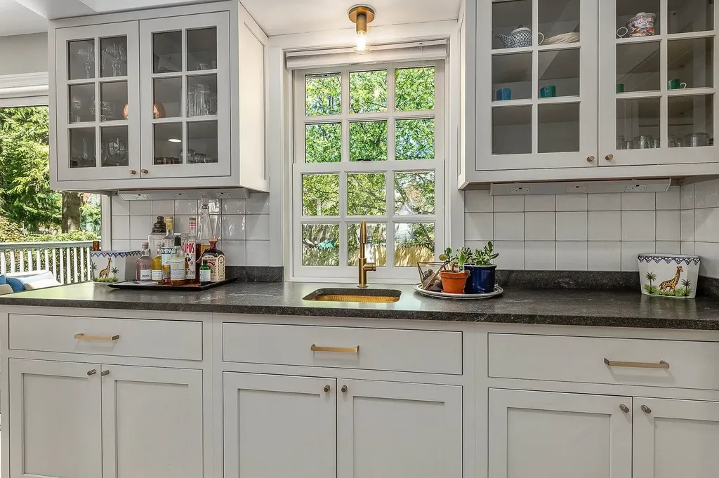 15 Mount Vernon Street Portsmouth NH 03801