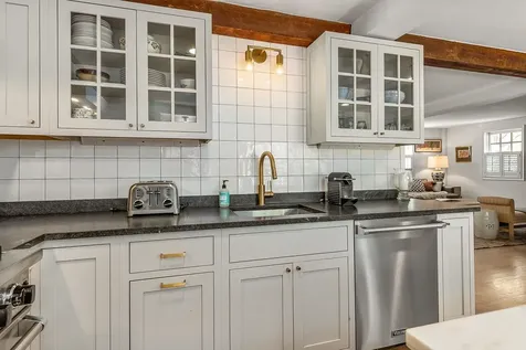 15 Mount Vernon Street Portsmouth NH 03801