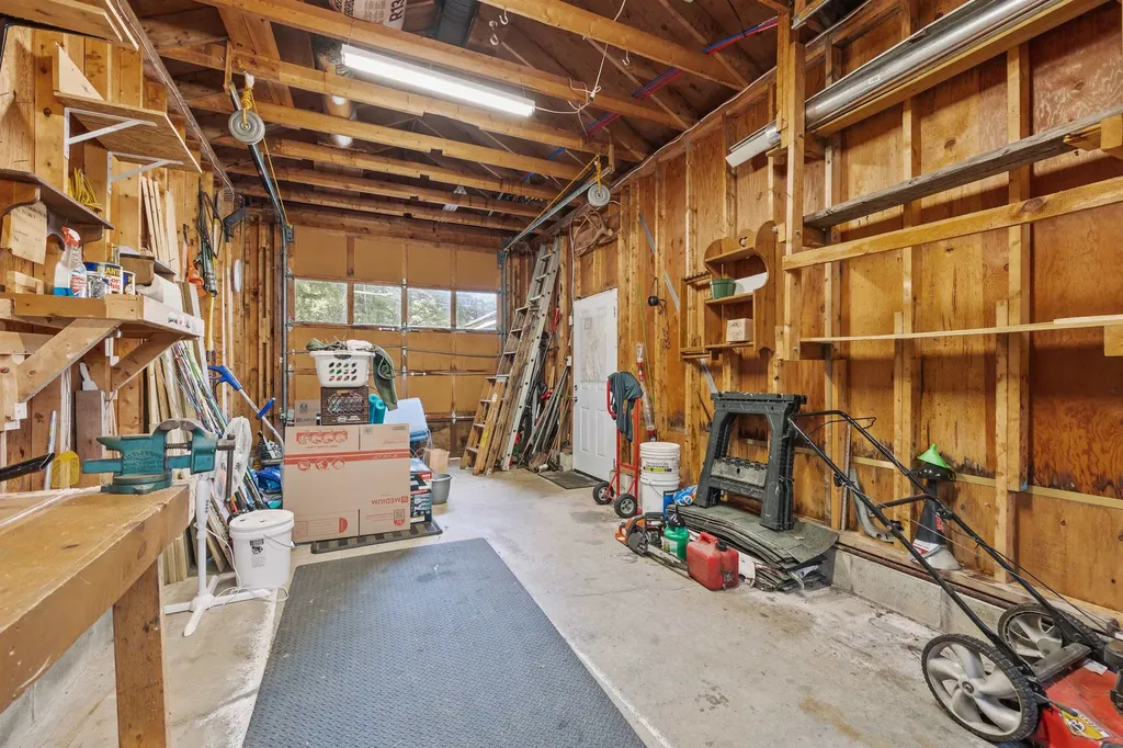 42 Aspen Lane Danbury NH 03230