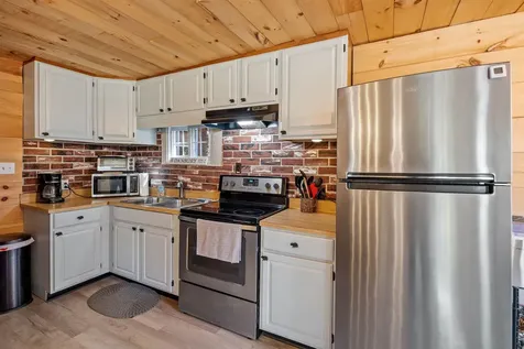 42 Aspen Lane Danbury NH 03230