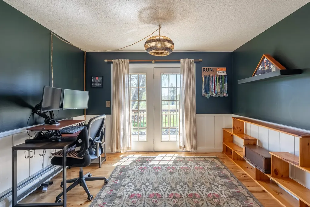 12 Forest Road Wolfeboro NH 03894