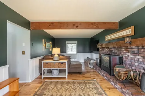 12 Forest Road Wolfeboro NH 03894