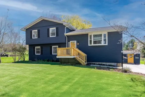 12 Forest Road Wolfeboro NH 03894