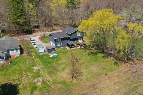 12 Forest Road Wolfeboro NH 03894