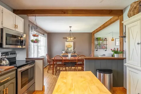 12 Forest Road Wolfeboro NH 03894