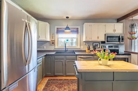 12 Forest Road Wolfeboro NH 03894