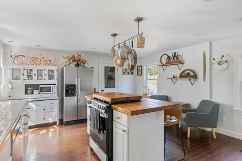 201 Richmond Road Hinesburg VT 05461