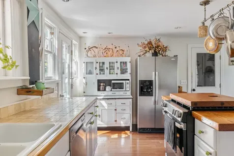 201 Richmond Road Hinesburg VT 05461