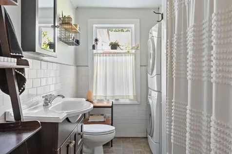 201 Richmond Road Hinesburg VT 05461