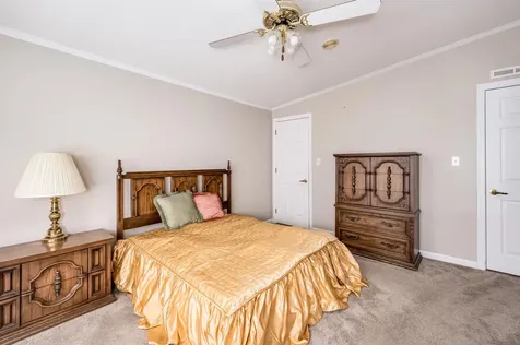 112 Eagle Drive Rochester NH 03868