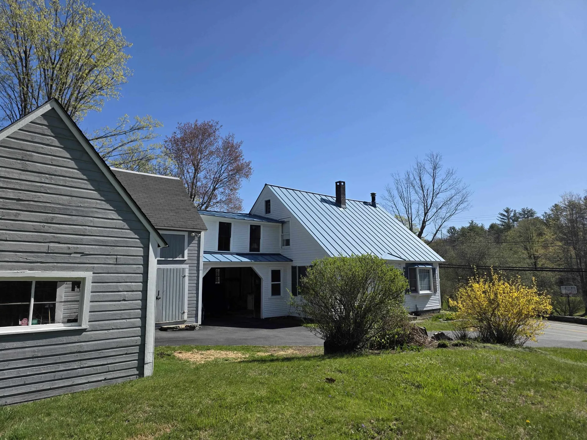 631 Vt Route 30 Newfane VT 05345