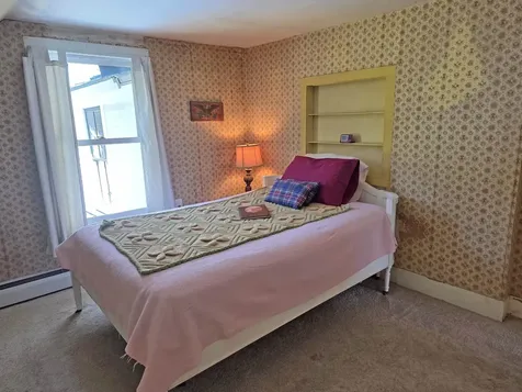 631 Vt Route 30 Newfane VT 05345