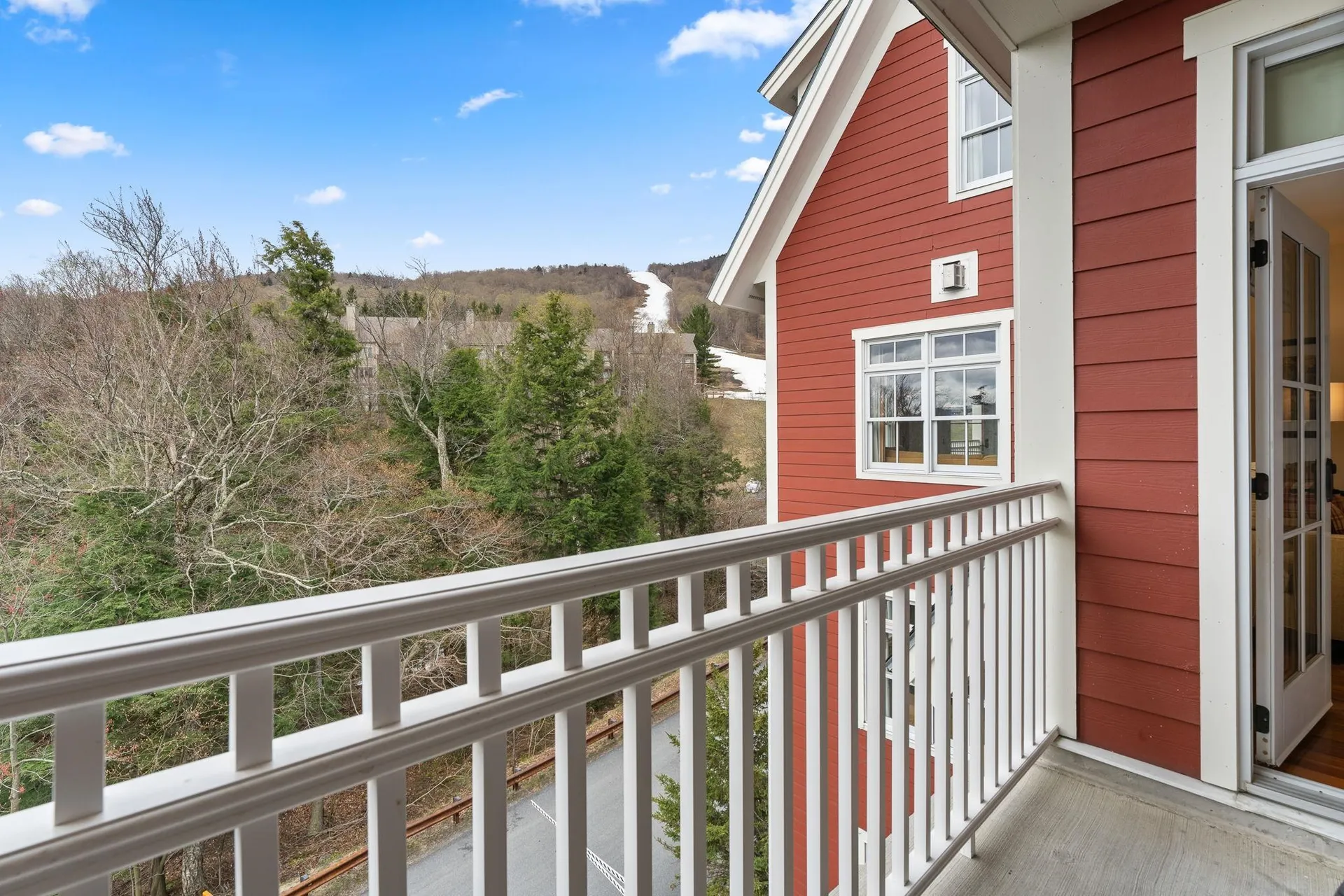 102 Forest Drive Warren VT 05674