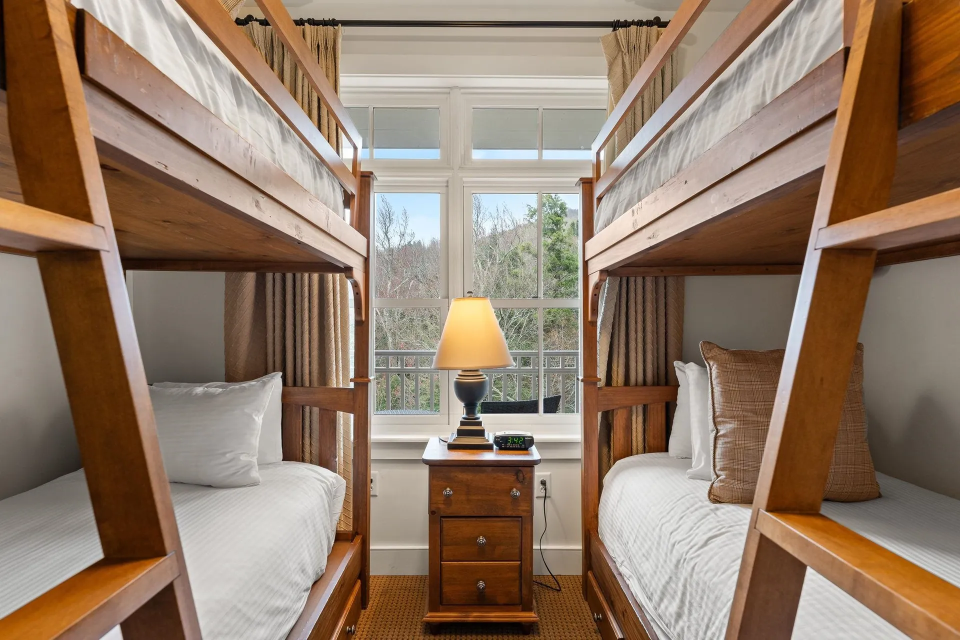 102 Forest Drive Warren VT 05674