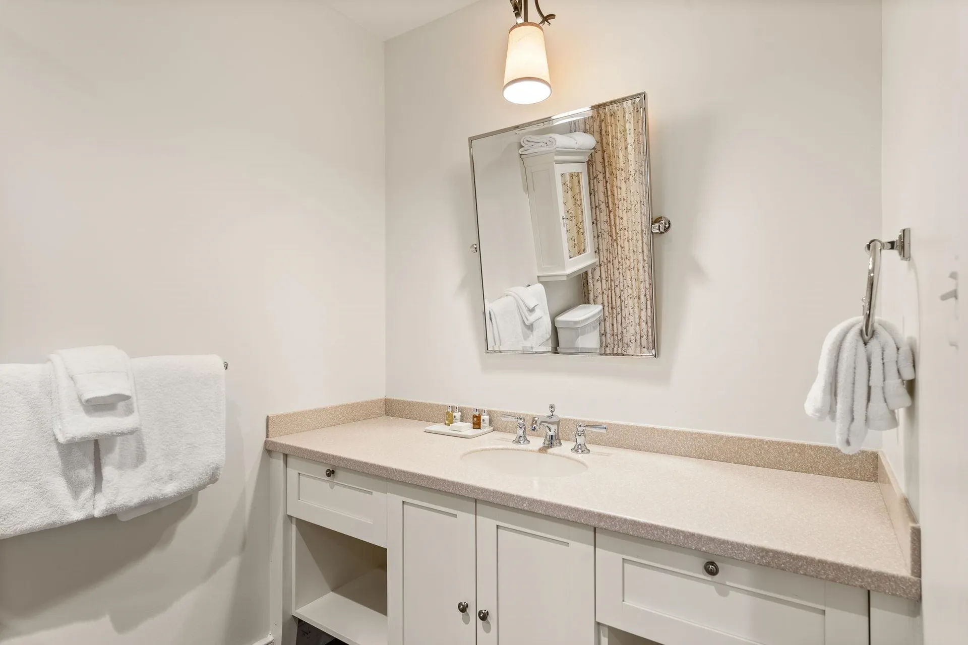 102 Forest Drive Warren VT 05674