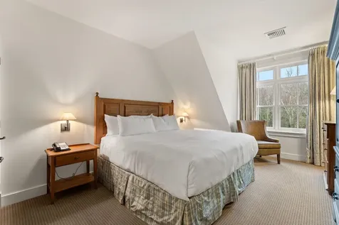 102 Forest Drive Warren VT 05674