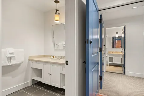 102 Forest Drive Warren VT 05674