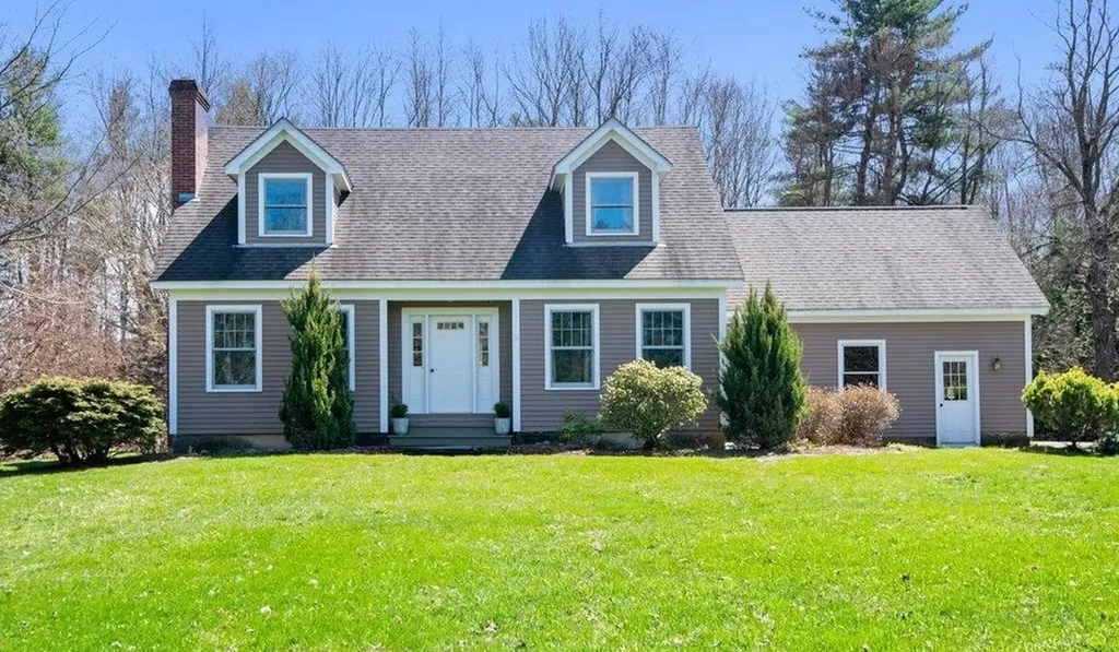 54 Autumn Lane Bristol VT 05443