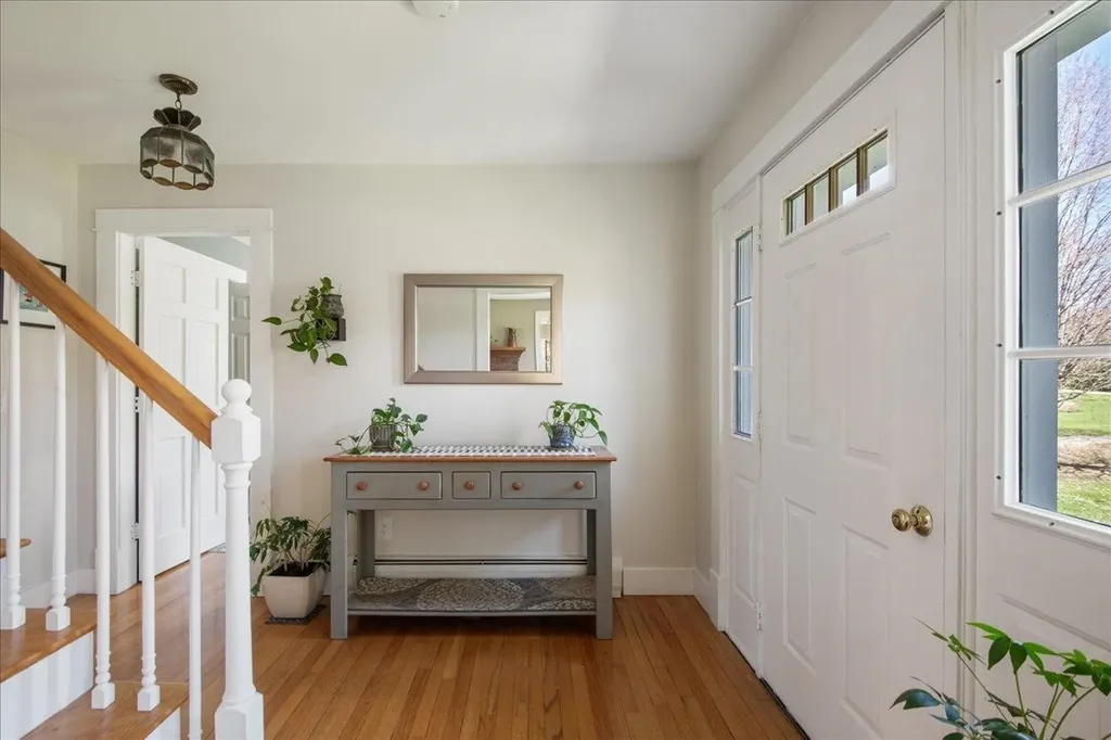 54 Autumn Lane Bristol VT 05443