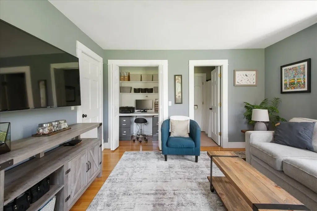 54 Autumn Lane Bristol VT 05443