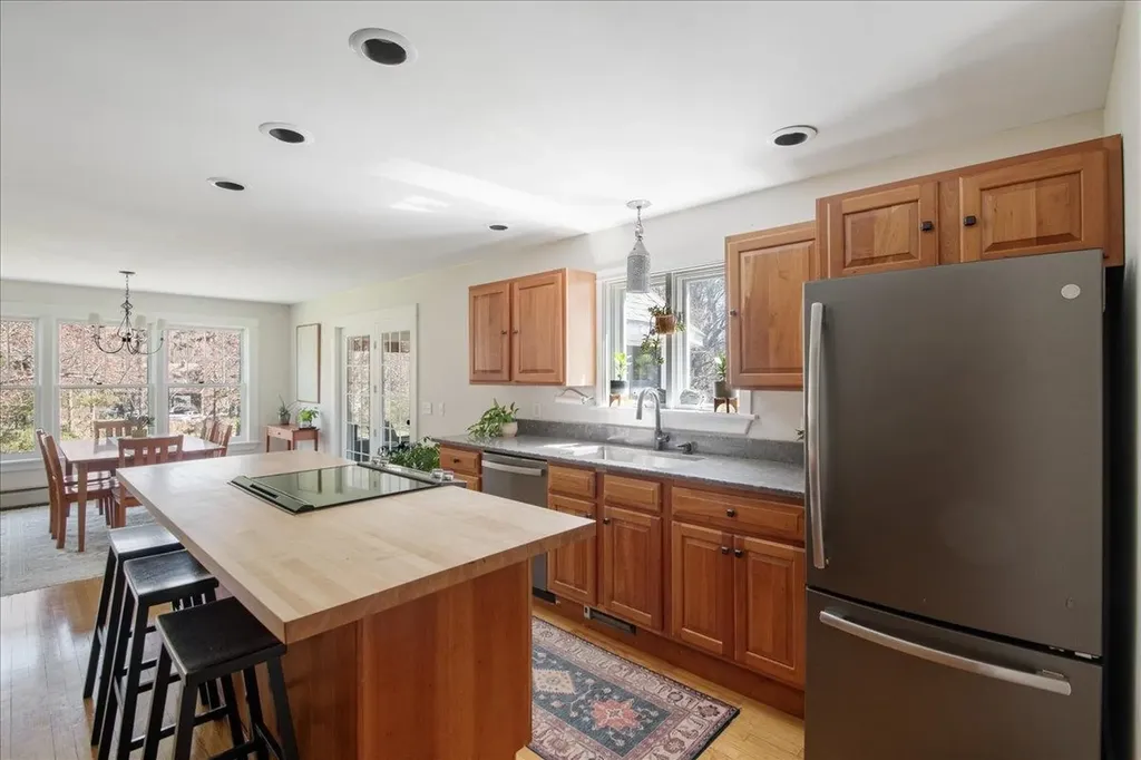 54 Autumn Lane Bristol VT 05443