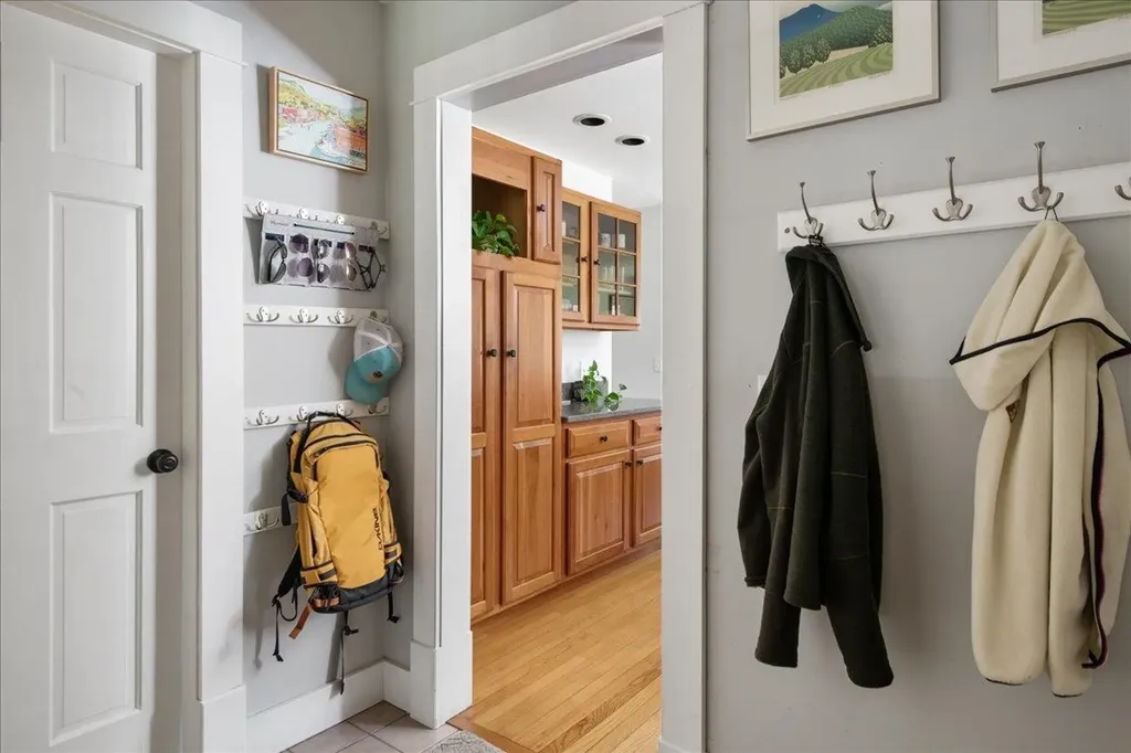 54 Autumn Lane Bristol VT 05443