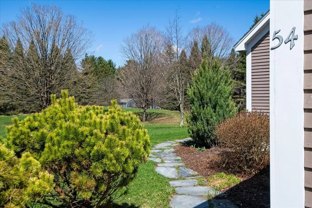 54 Autumn Lane Bristol VT 05443