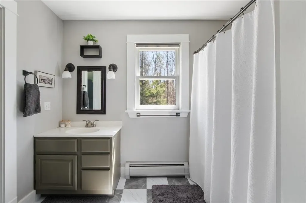 54 Autumn Lane Bristol VT 05443