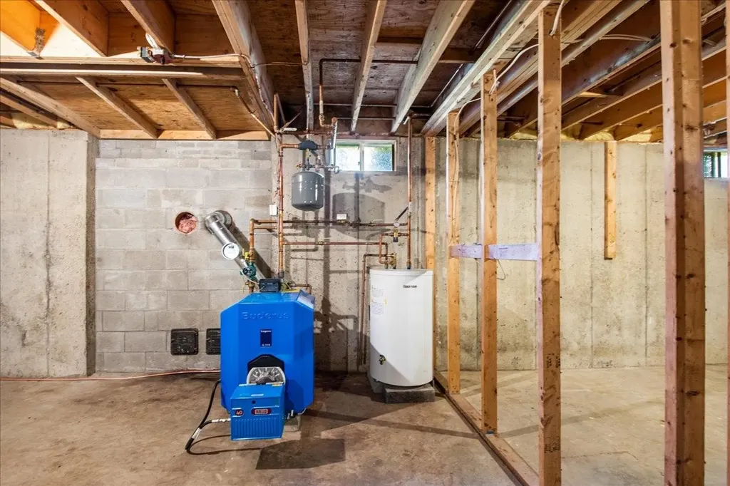 54 Autumn Lane Bristol VT 05443