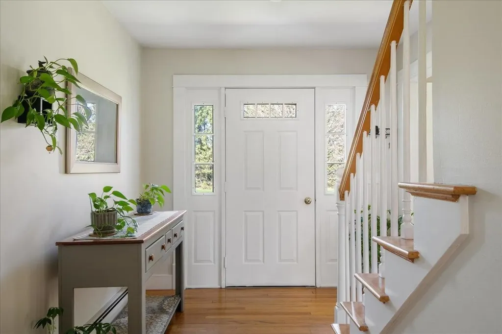 54 Autumn Lane Bristol VT 05443