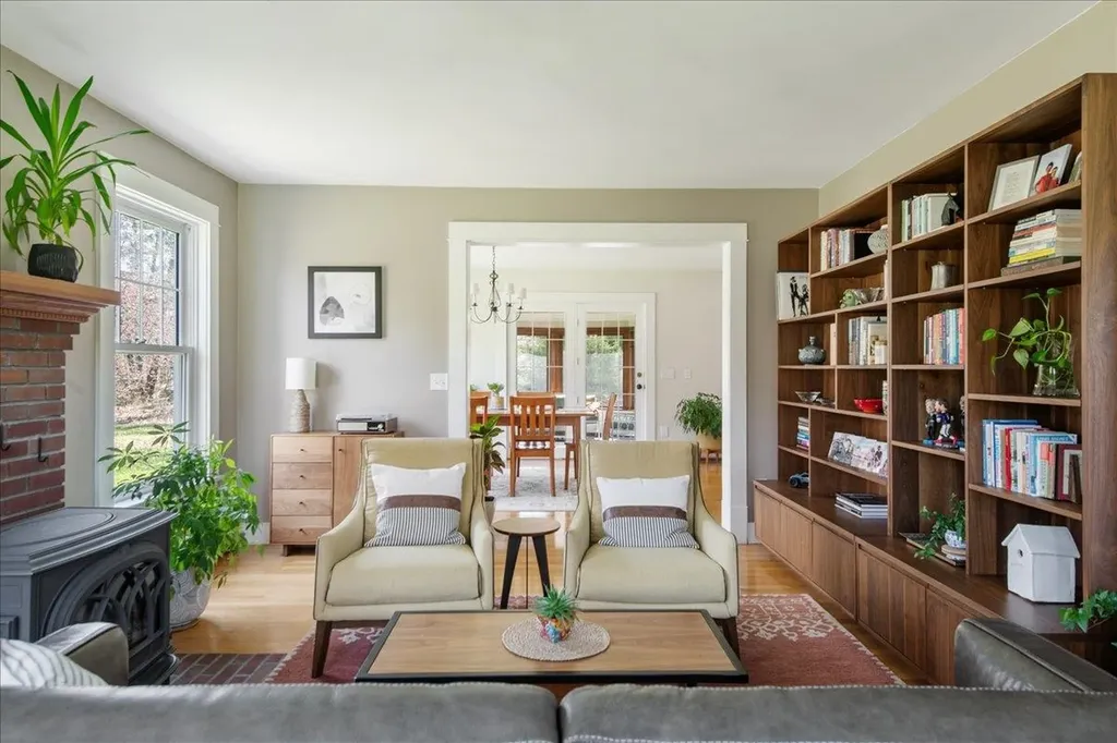 54 Autumn Lane Bristol VT 05443