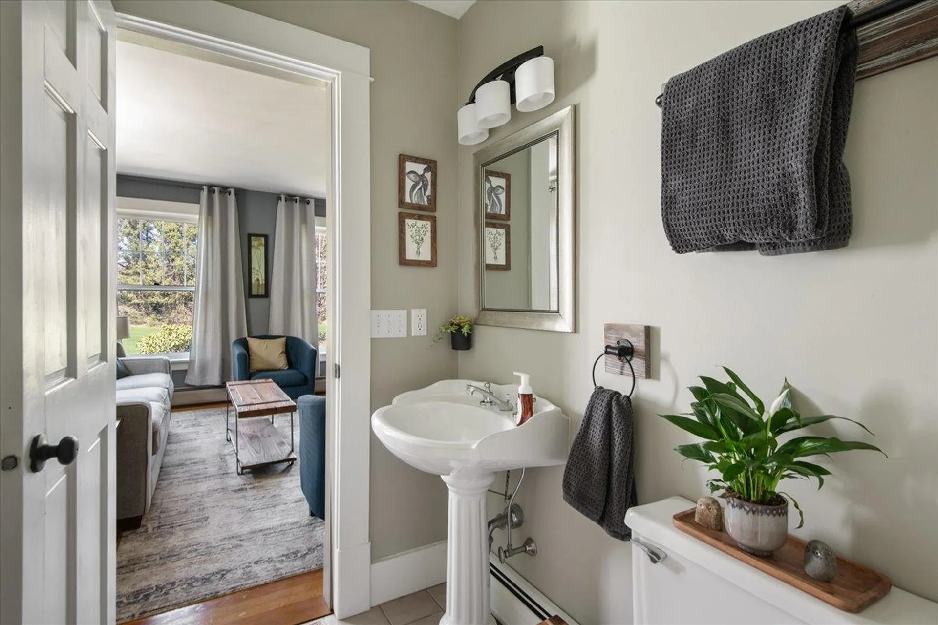 54 Autumn Lane Bristol VT 05443