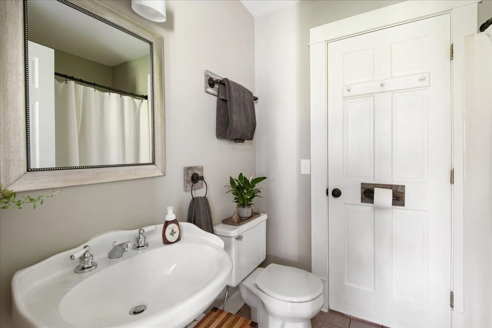 54 Autumn Lane Bristol VT 05443