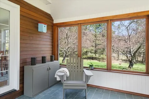 54 Autumn Lane Bristol VT 05443