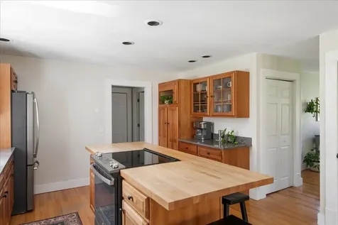 54 Autumn Lane Bristol VT 05443