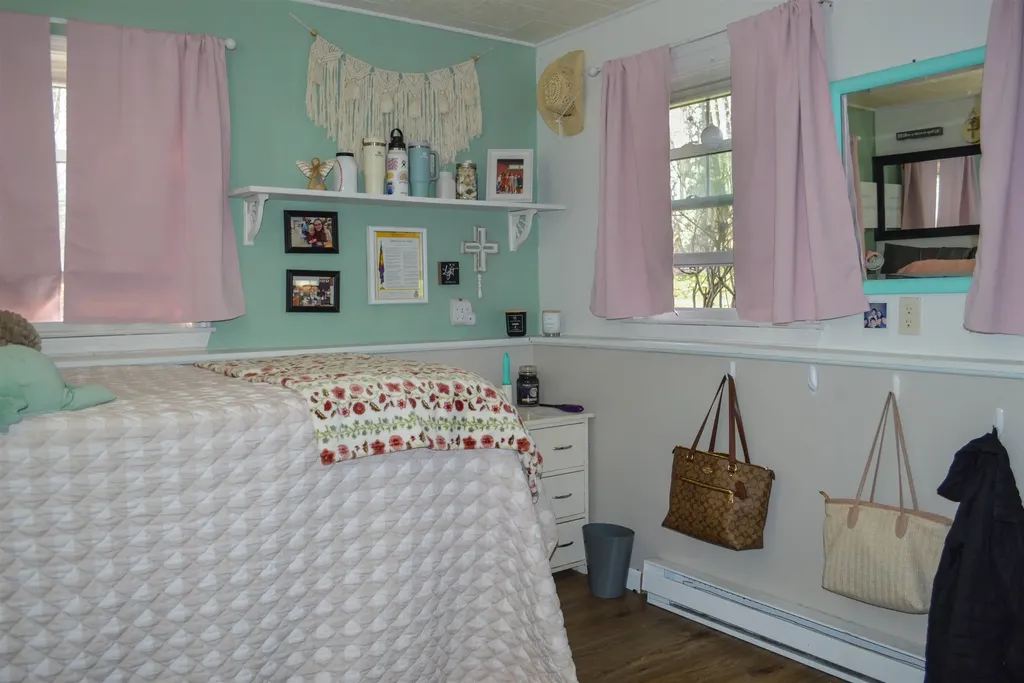 15 Mulligan Right Of Way Westmoreland NH 03467