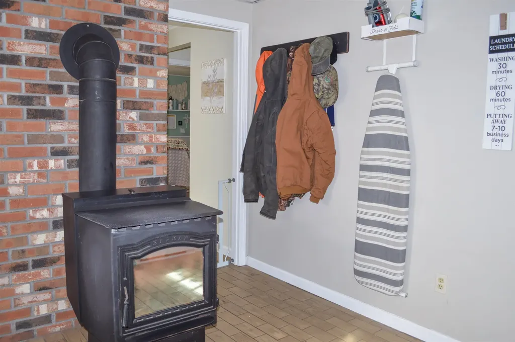 15 Mulligan Right Of Way Westmoreland NH 03467