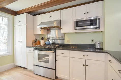 70 Summit Avenue Portsmouth NH 03801