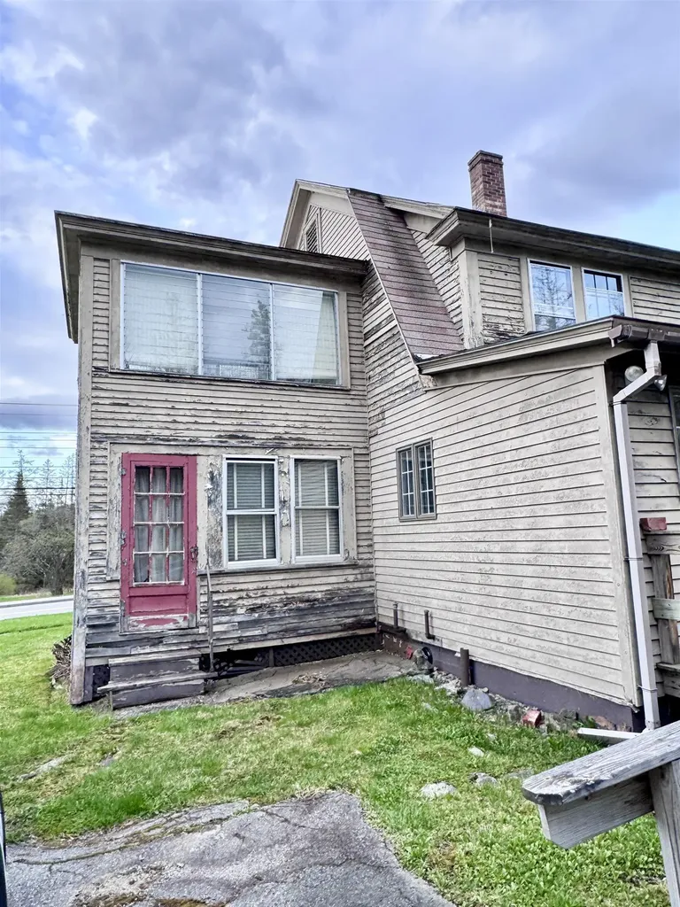 65 Portland Street Lancaster NH 03584