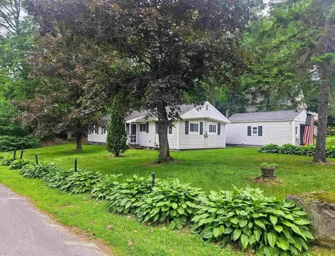 16 Robin Lane Moultonborough NH 03254