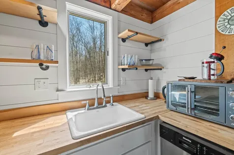 128 Mountain Drive New Durham NH 03855-6123