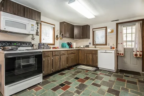 50 Rosewood Lane Castleton VT 05732