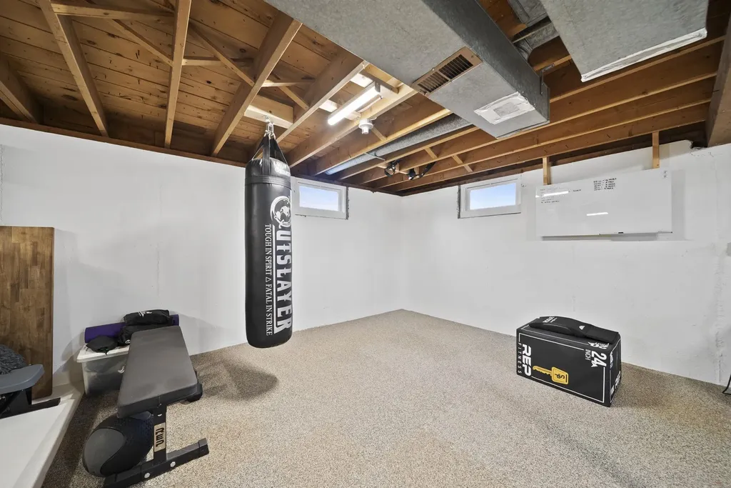 25 Carol Avenue Salem NH 03079