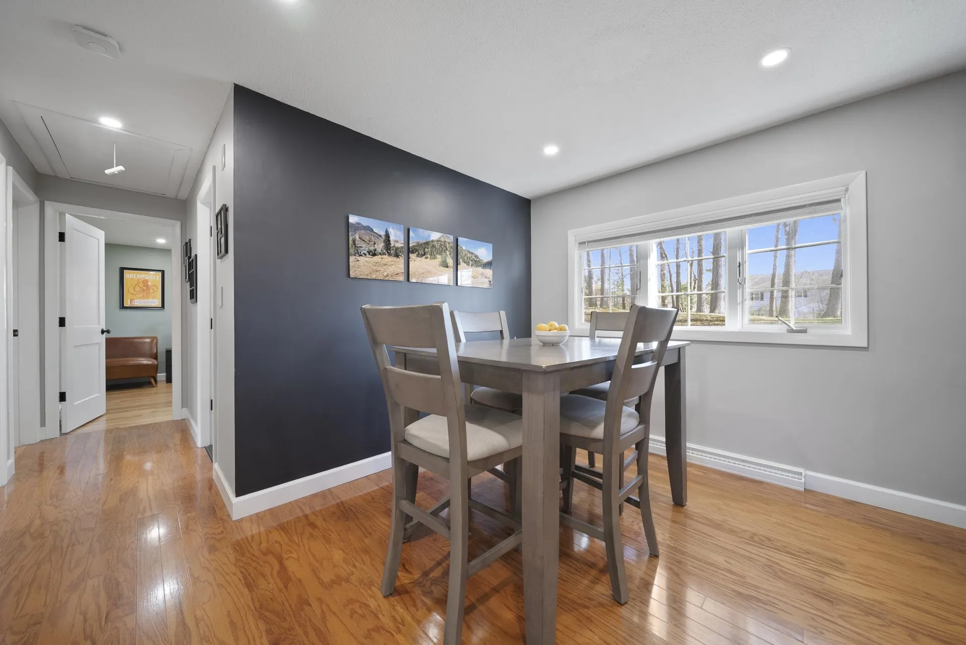 25 Carol Avenue Salem NH 03079