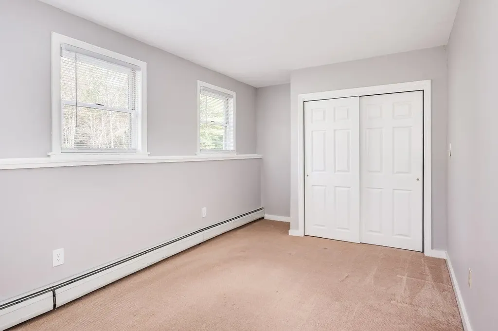 16 Meadow Lane Rochester NH 03867