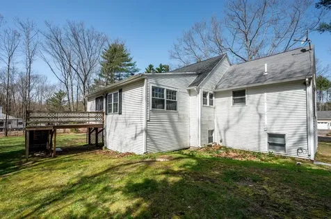 16 Meadow Lane Rochester NH 03867