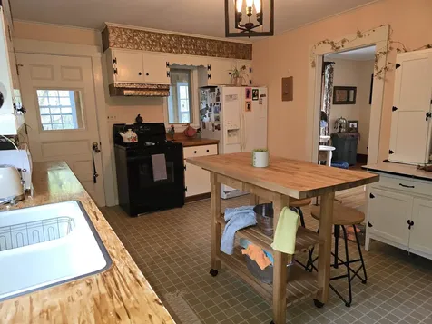19 Highland Avenue Newport NH 03773