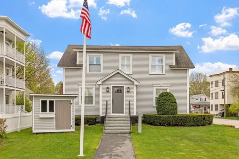 645 Lake Avenue Manchester NH 03103