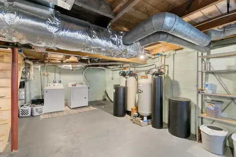 3 Drew Lane Kingston NH 03848